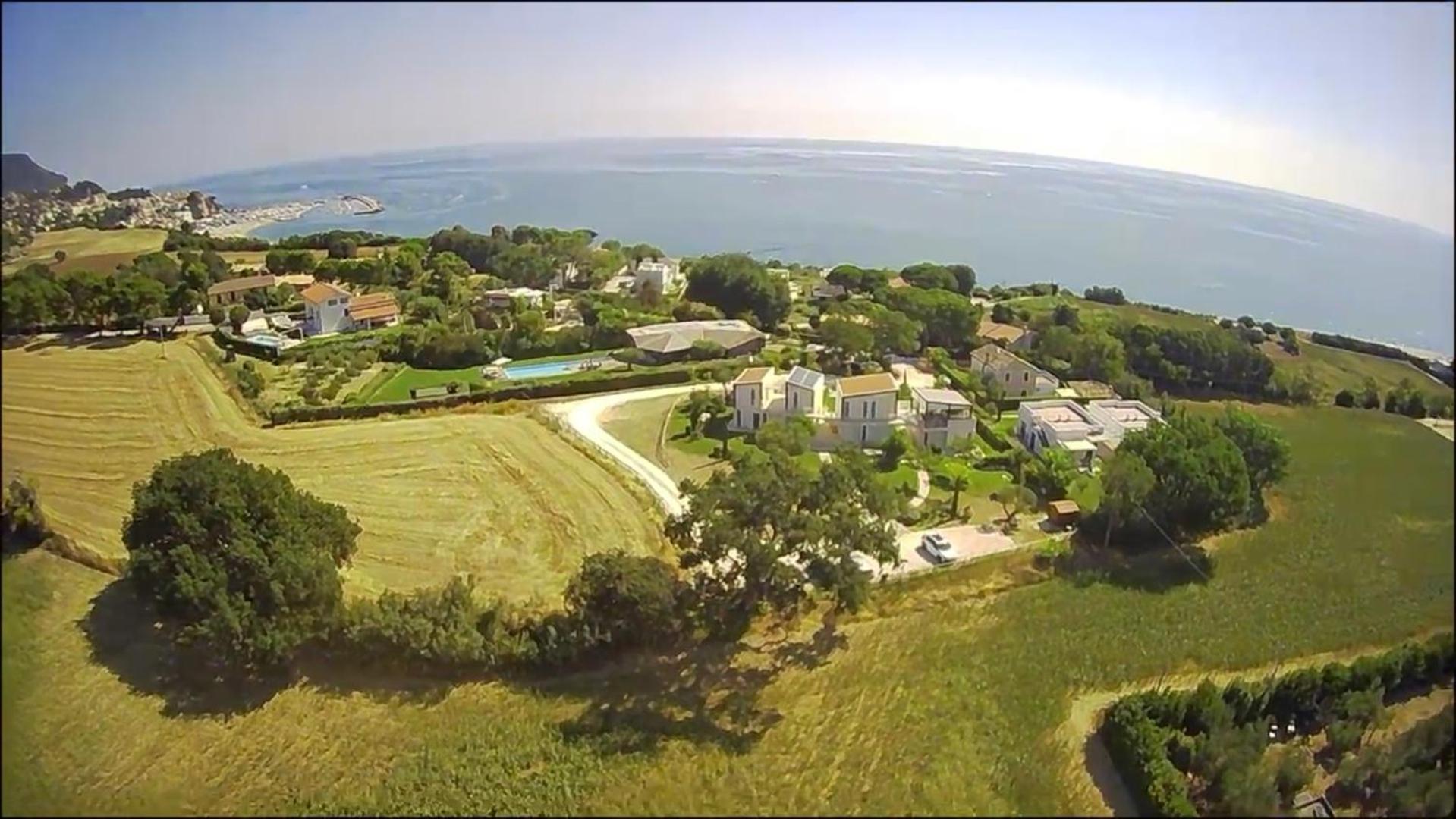 La Perla Relais Bed & Breakfast Numana Exterior photo